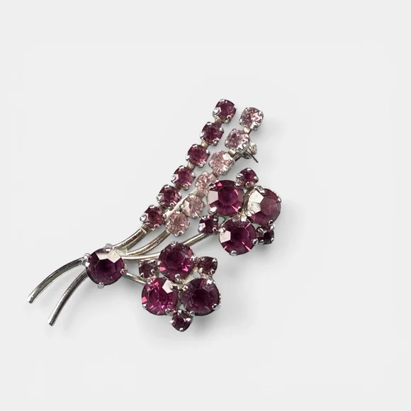 Vintage Austrian Crystal Brooch Purple Pink Rhinestone Floral Spray Pin 1950s - Picture 4 of 10